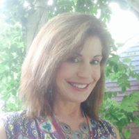 Michelle Broussard Photo 25