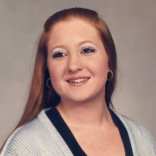 Deanna Graham Photo 15