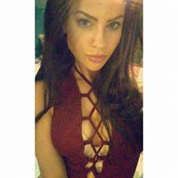 Danielle Compton Photo 43