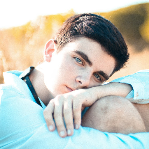 Alex Serra Photo 10