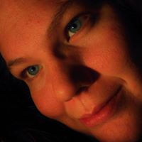Sara Kelly Photo 35