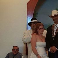 Amanda Buck Photo 11