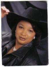 Angela Jones Photo 30