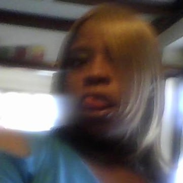 Cassandra Wallace Photo 15