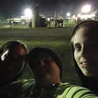 Laura Sharpe Photo 43
