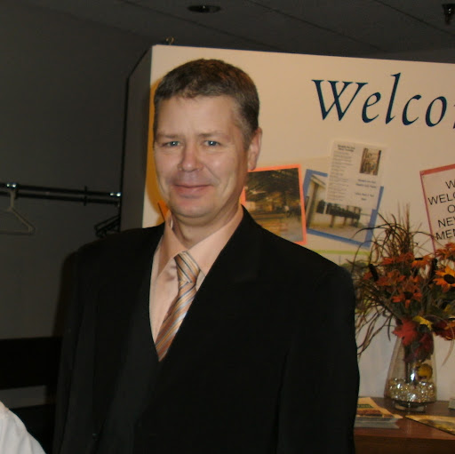 Steven Hanson Photo 31
