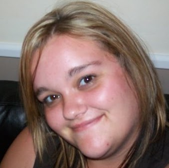 Amy Holder Photo 22
