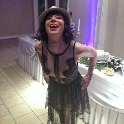 Nicole Hughes Photo 11