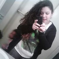 Kimberly Hernandez Photo 32