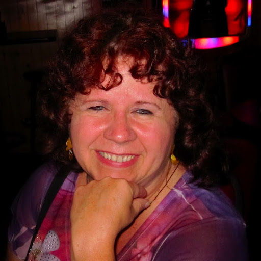 Kathryn Gardner Photo 19