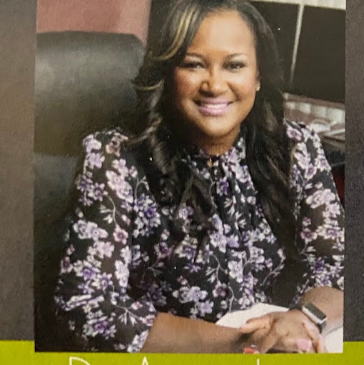 Angela Hood Photo 17