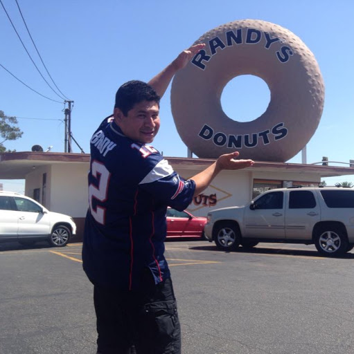 Hector Reyes Photo 22