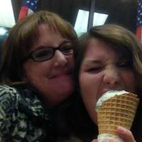 Tracie Golden Photo 24