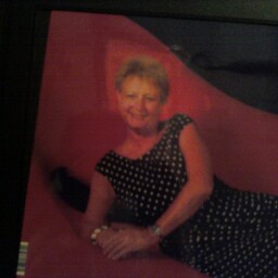 Sandra Bradley Photo 16