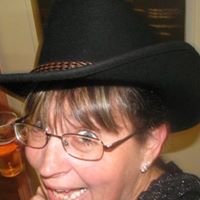 Robyn Egan Photo 6