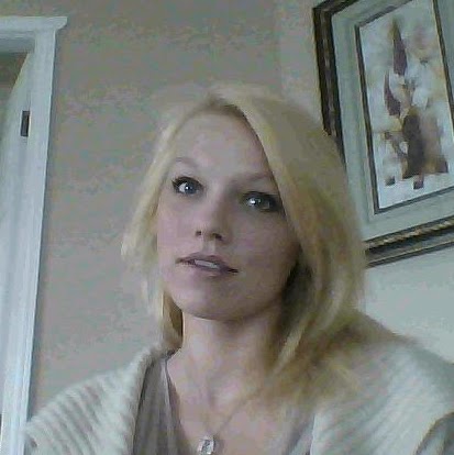 Amanda Bates Photo 30