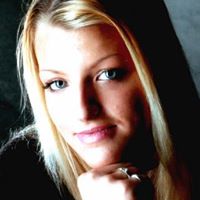 Michele Drake Photo 26