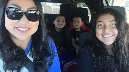 Yvonne Hernandez Photo 27