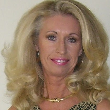 Francine Alexander Photo 23