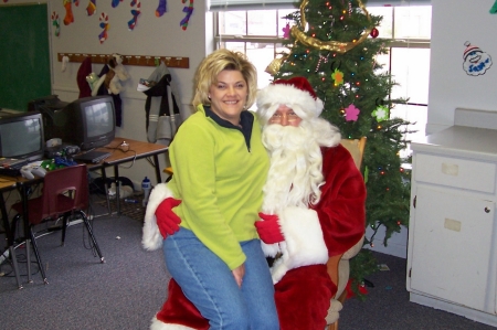 Traci Thompson Photo 10