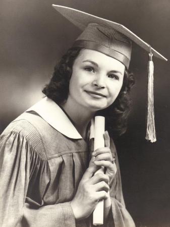Eva Jones Photo 3