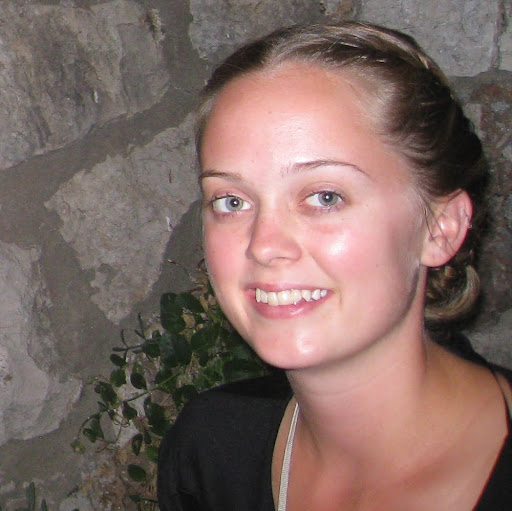 Nell Hogan Photo 2