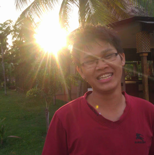 Hiep Dinh Photo 9