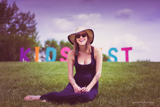 Jennifer Mayers Photo 36