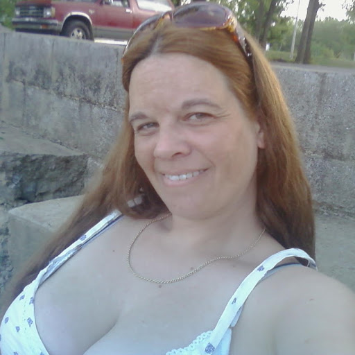 Janet Tucker Photo 11