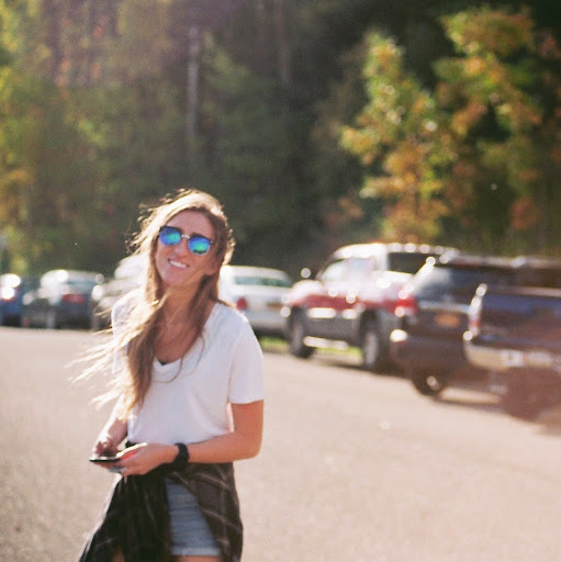 Alyssa Pratt Photo 6