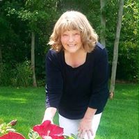 Linda Metzger Photo 30