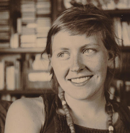 Christine Heller Photo 7