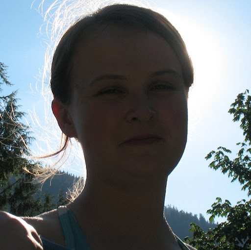 Samantha Hendrickson Photo 20