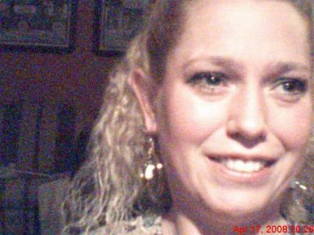 Melissa Leach Photo 6
