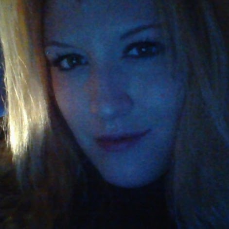 Kelli Fox Photo 24