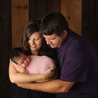 Stephanie Meadows Photo 13