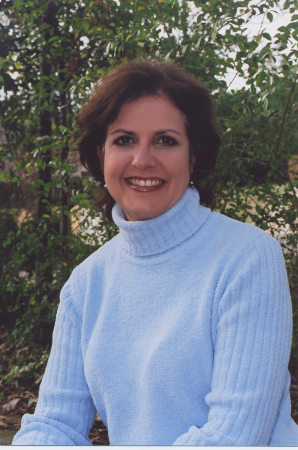 Elaine Edwards Photo 16