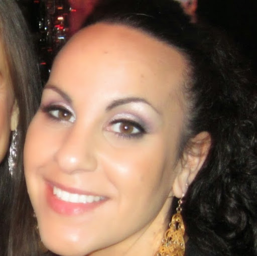 Elizabeth Demarco Photo 16