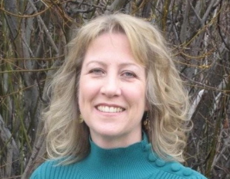 Dana Collins Photo 35