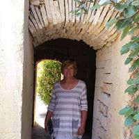 Sandra Riley Photo 36