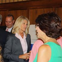 Debra Mayfield Photo 6