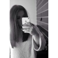 Emily Welch Photo 44