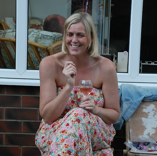 Helen Graham Photo 42