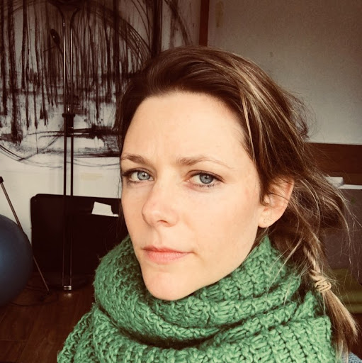 Julia Hyde Photo 31