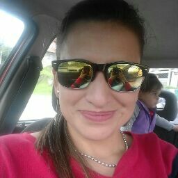 Andrea Contreras Photo 32