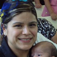 Ruth Flores Photo 13