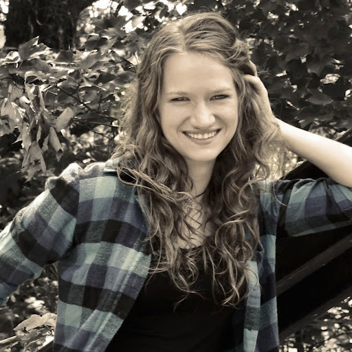 Sarah Hartzell Photo 8