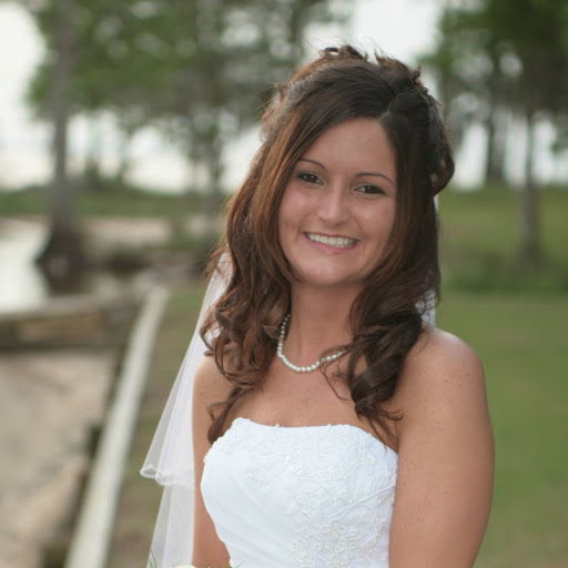Crystal Oliver Photo 16
