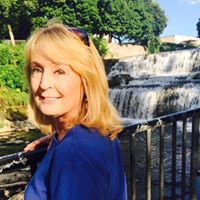 Jane Blake Photo 42
