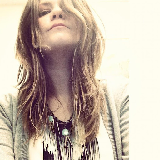 Kelly Hennessy Photo 35